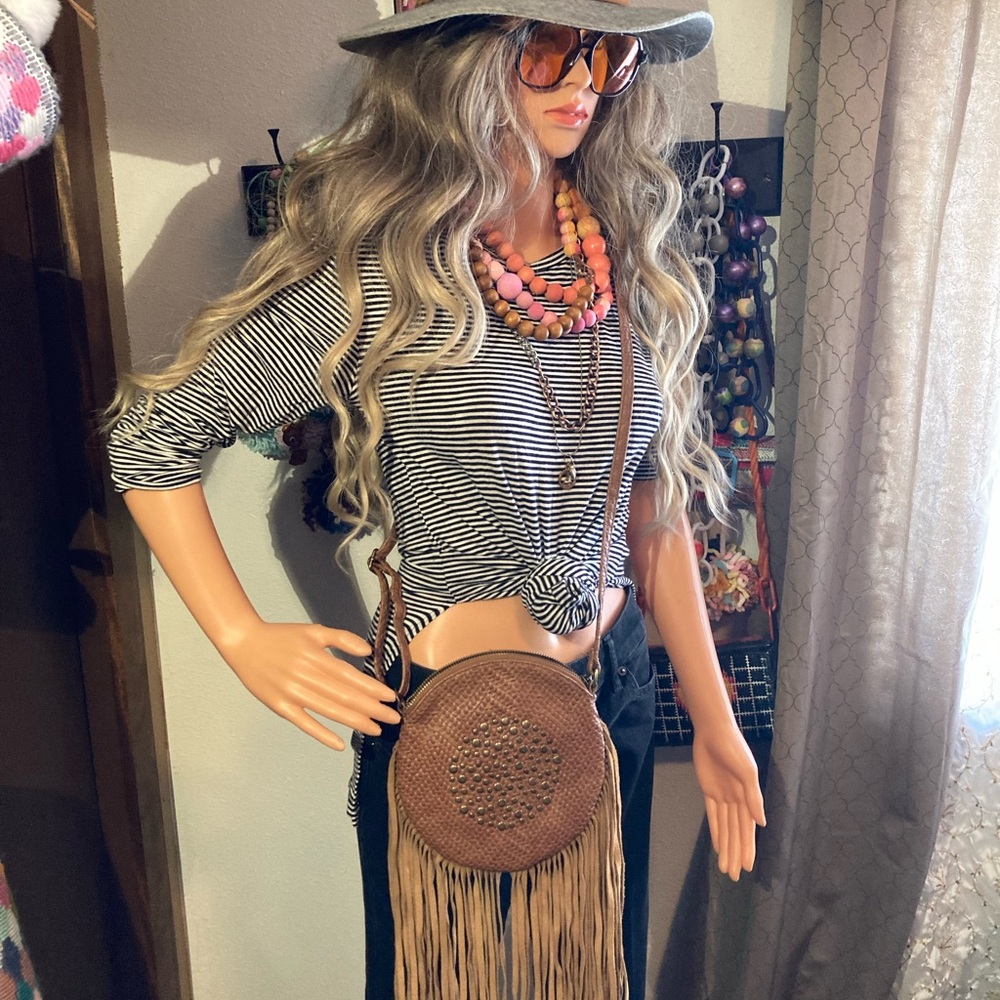 Stylish Tan Crossbody Bag with Fringe